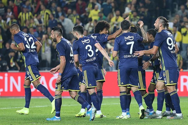 Fenerbahçe'den sahasında farklı galibiyet
