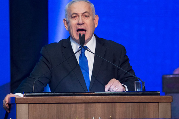 Netanyahu'dan gazete sahibine tehdit: Seninle uğraşırım