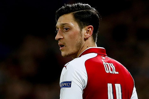 Arsenal’den Mesut Özil açıklaması