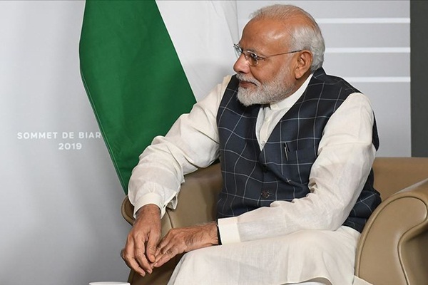 Pakistan'dan Modi'ye uçuş izni çıkmadı