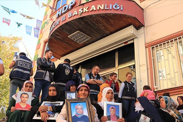 'HDP'liler çok istiyorlarsa kendi çocuklarını dağa götürsün'