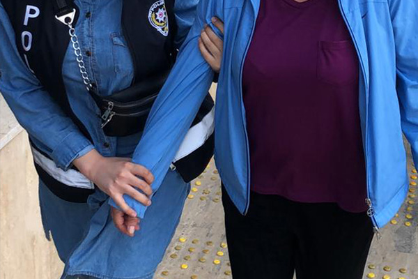 FETÖ elebaşının yeğeni tutuklandı