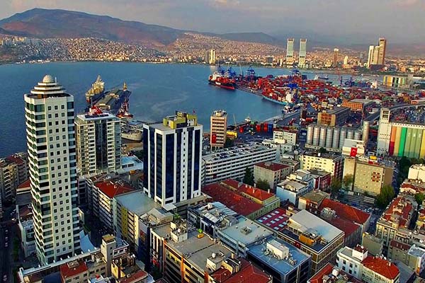 Deprem uzmanından korkutan açıklama: İzmir, İstanbul'a göre daha tehlikeli durumda!