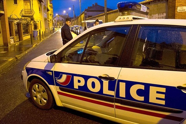 Fransa'da cami önünde silahlı saldırı: 2 yaralı