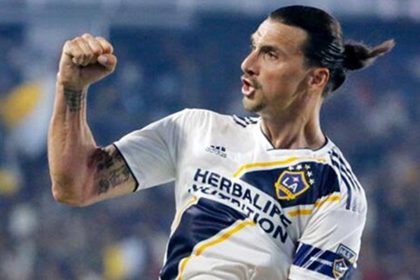 İbrahimoviç'ten transfer mesajı