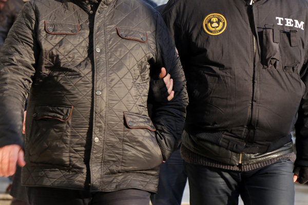 Hava Kuvvetlerinde FETÖ operasyonu