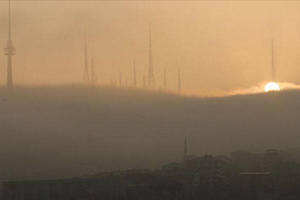 İstanbul Boğazı'nda sis