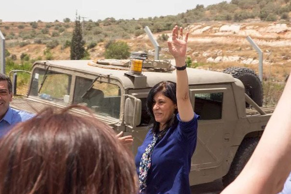 İsrail, eski Filistinli kadın milletvekilini gözaltına aldı