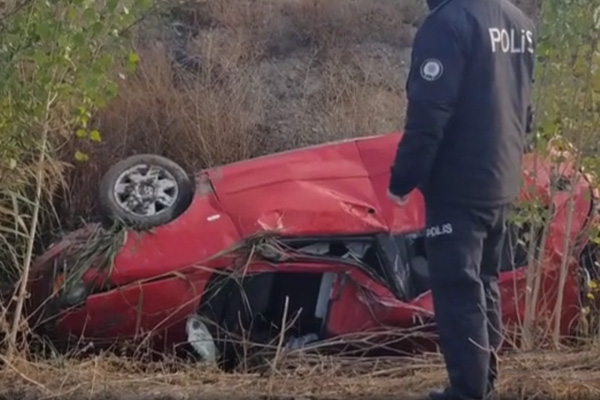 Göreve giden askerler kaza yaptı: Yaralılar var