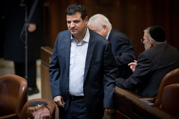 İsrail'de yeni hükümet için ilk kez Araplarla görüşülüyor