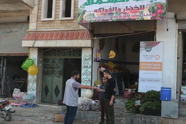 İİT projesiyle İdlib'de 18 dükkan açıldı