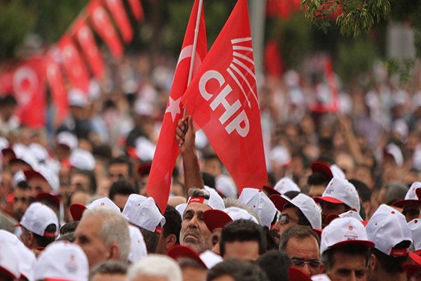 Aydınlık Gazetesi Yazarı İsmet Özcelik: CHP’de sorun çok!
