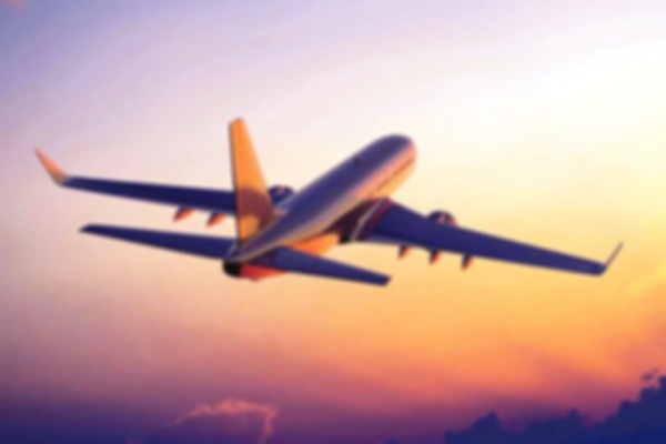 Yolcu uçağı acil iniş yaptı