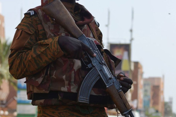 Burkina Faso'da askeri birliğe saldırı: Çok sayıda asker hayatını kaybetti