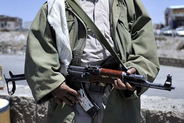 Husiler açıkladı: Koalisyon güçlerine ait keşif uçağını düşürdük