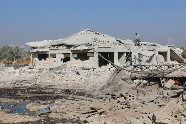 İdlib'e hava saldırıları: Ölü ve yaralılar var