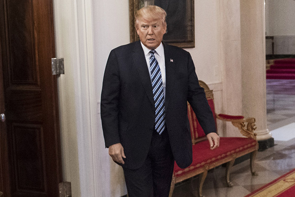 Trump'a yönelik azil soruşturması: Muhbirin avukatı 'darbe başladı' demiş!