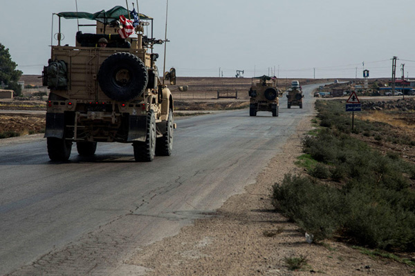 Pentagon'dan itiraf: Suriye'deki petrol gelirleri YPG'ye gidiyor