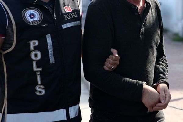 Adana merkezli 10 ilde FETÖ operasyonu: 2 şüpheli tutuklandı