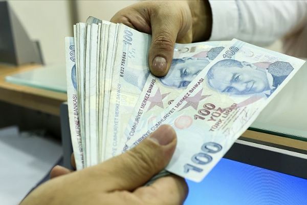 Belgeli 3 bin 700 çocuk bakıcısına 1300 lira destek