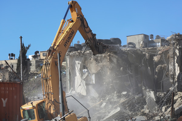 İsrail askerleri Kudüs'te 4 evi yıktı