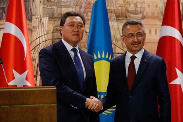 'Türkiye ile Kazakistan arasında 1,4 milyar dolarlık 19 sözleşme imzalandı'