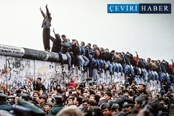 Berlin Duvarı'nın yıkılışının yıl dönümünde İbranice mesaj: İşgale son ver!