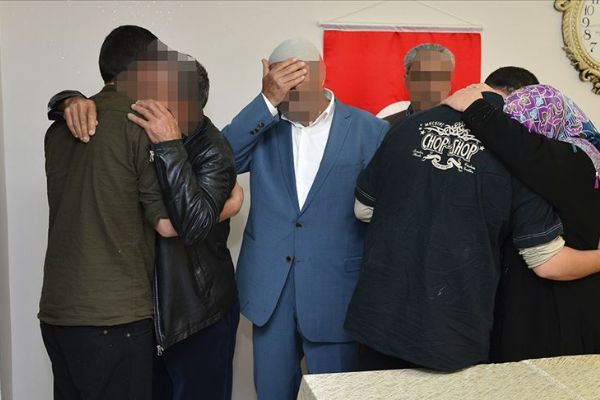 Çocuk yaşta YPG/PKK'ya katılan iki terörist ikna sonucu teslim oldu