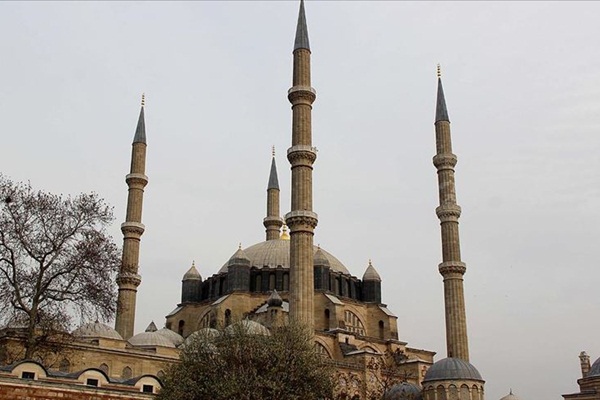 Selimiye ibadete ve ziyarete kapatılmadan restore edilecek