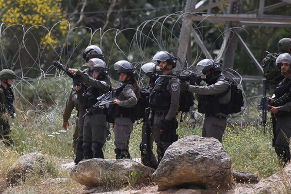 İsrail güçleri Batı Şeria'da 8 Filistinliyi gözaltına aldı