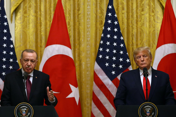 İşte Erdoğan'ın Trump ve senatörlere izlettiği video