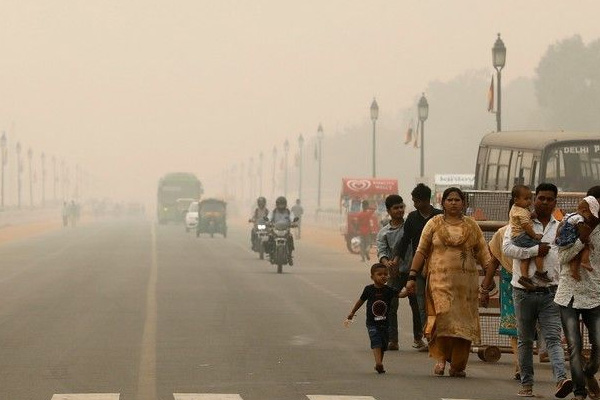 Hindistan'da çiftçilere ''hava kirliliği'' gözaltısı