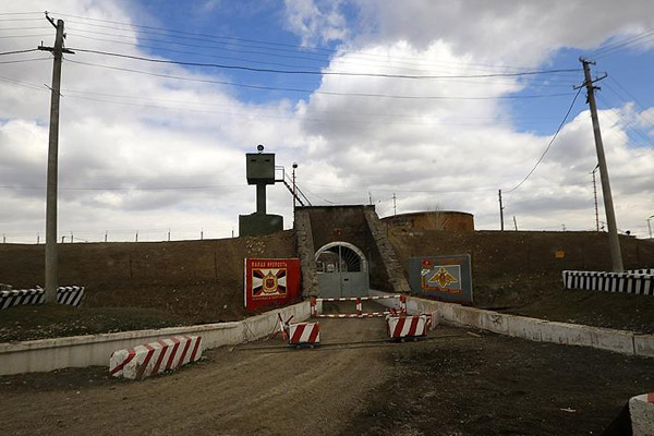 Rusya Ermenistan'daki üssüne savaş uçakları gönderdi