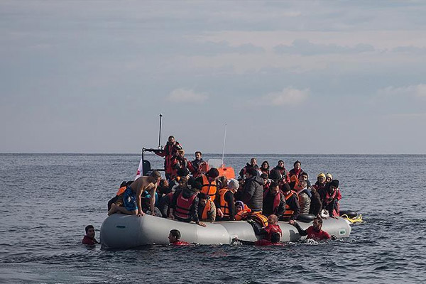 Ege'de 199 göçmen kurtarıldı