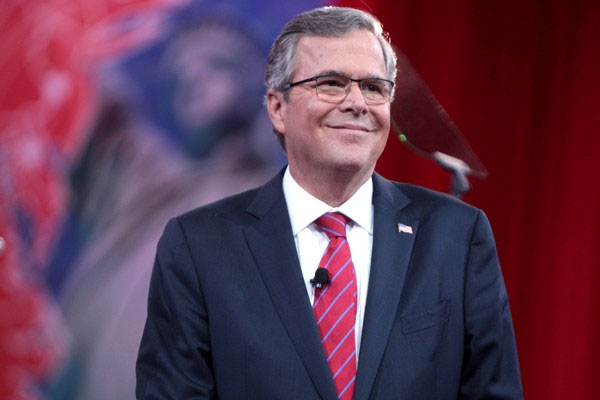 Bush başkanlık yarışından çekildi