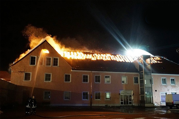 Almanları sevindiren yangın