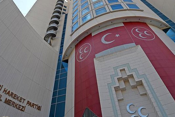 MHP'de muhaliflerin amacı Mayıs'ta kurultay