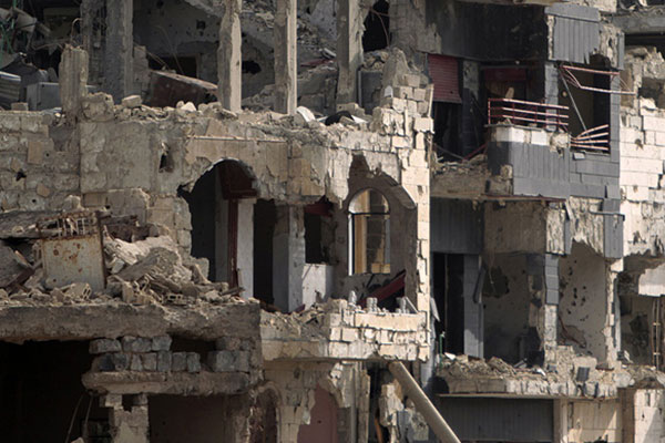 Halep'te rejimin ikmal yolu kesildi