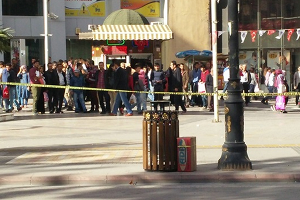 Karaköy'de bomba paniği