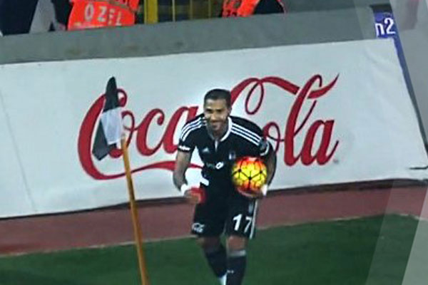 Quaresma'dan hakeme kırmızı kart