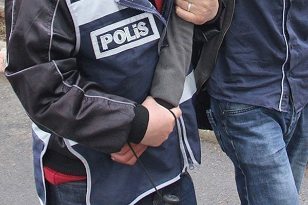 Adana'da HDP'li ilçe başkanı gözaltında