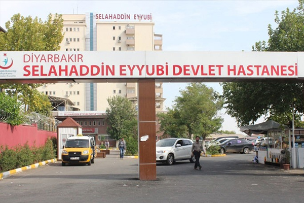 Diyarbakır'da başhekimine silahlı saldırı