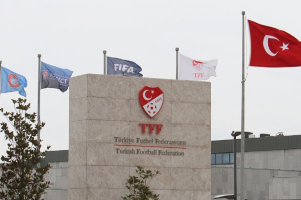 AK Partili vekillerden TFF'ye istifa çağrısı