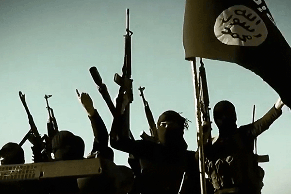 IŞİD kritik bölgeyi aldı