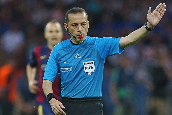 Cüneyt Çakır'a küfür TRT'yi panikletti