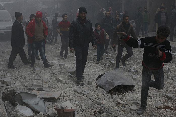 Rusya yine sivilleri vurdu