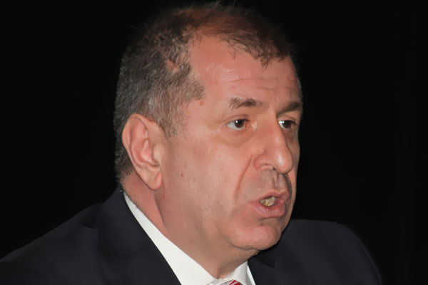 MHP'de istifa depremi