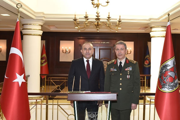Çavuşoğlu'ndan, Orgeneral Akar’a ziyaret