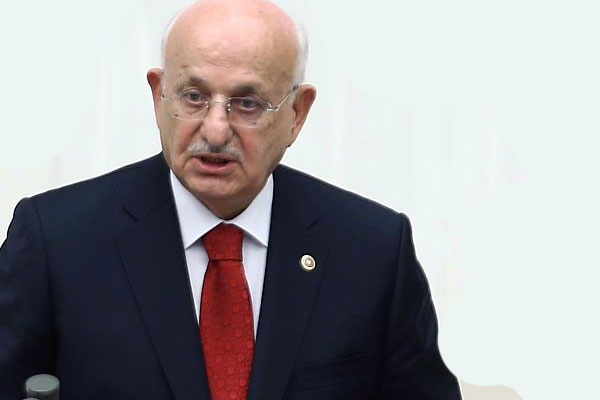 Kahraman'dan partilere 'Anayasa' mektubu