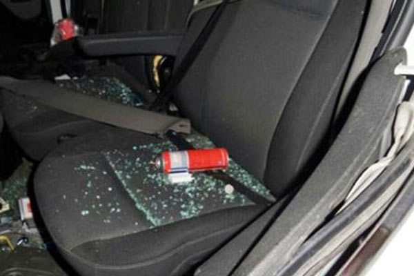 Çakmak gazı bomba gibi patladı